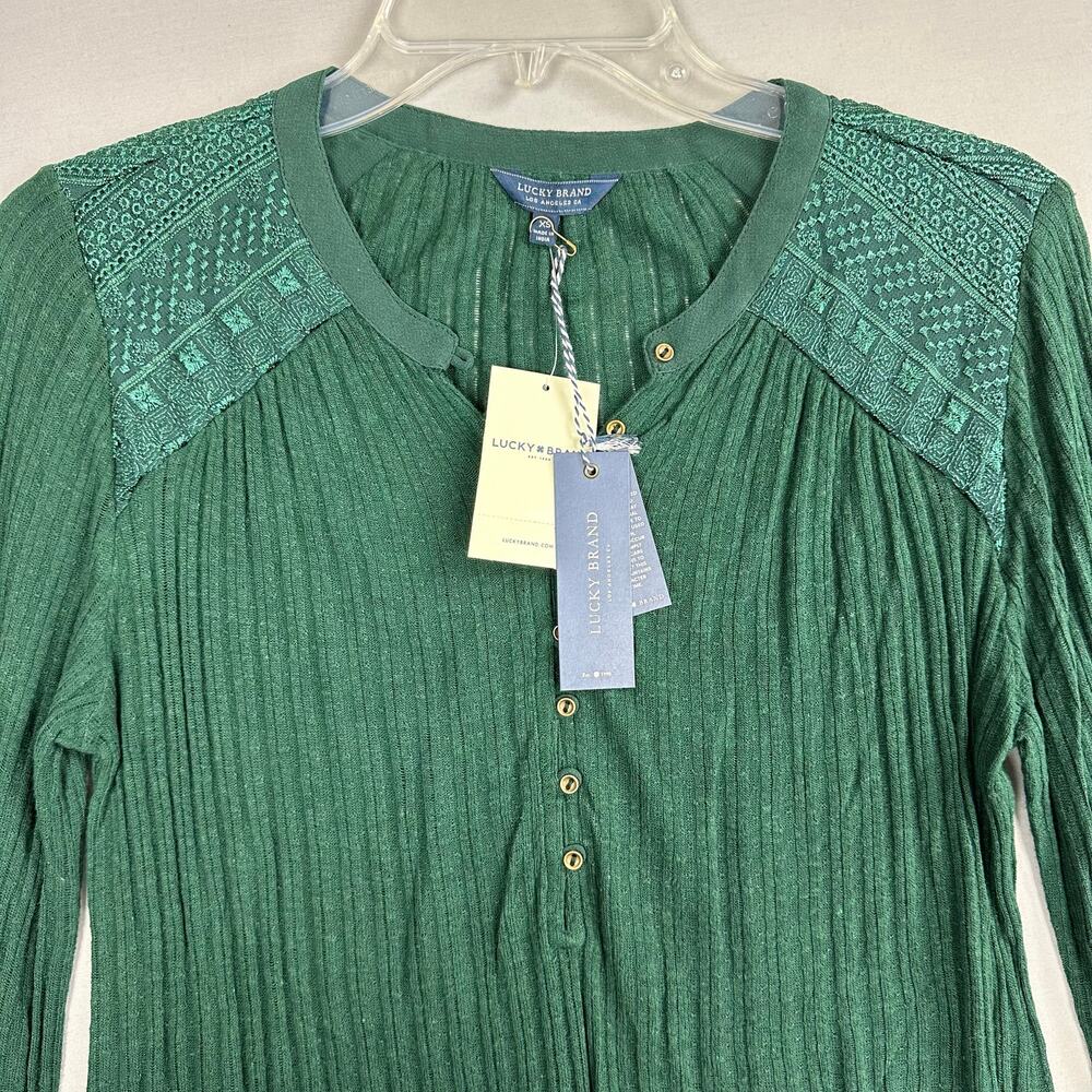 Lucky Brand Embroidered Button Henley Top Women’s XS Green NWT - Picture 2 of 5